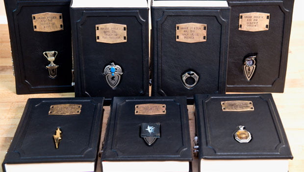 harry-potter-livro-especial-horcruxes-design-editorial-com-limao-01