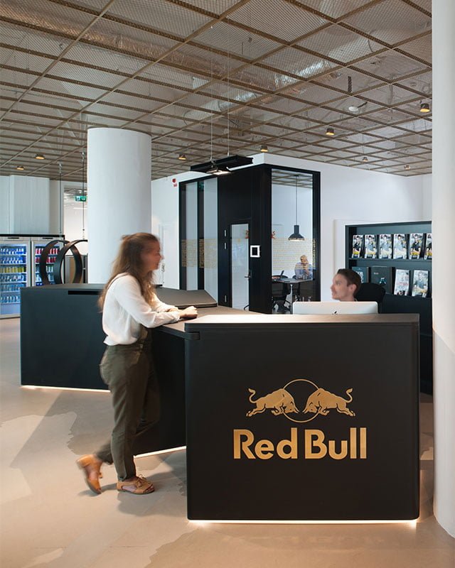 red-bull-estocolmo-escritorio-arquitetura-com-limao-03